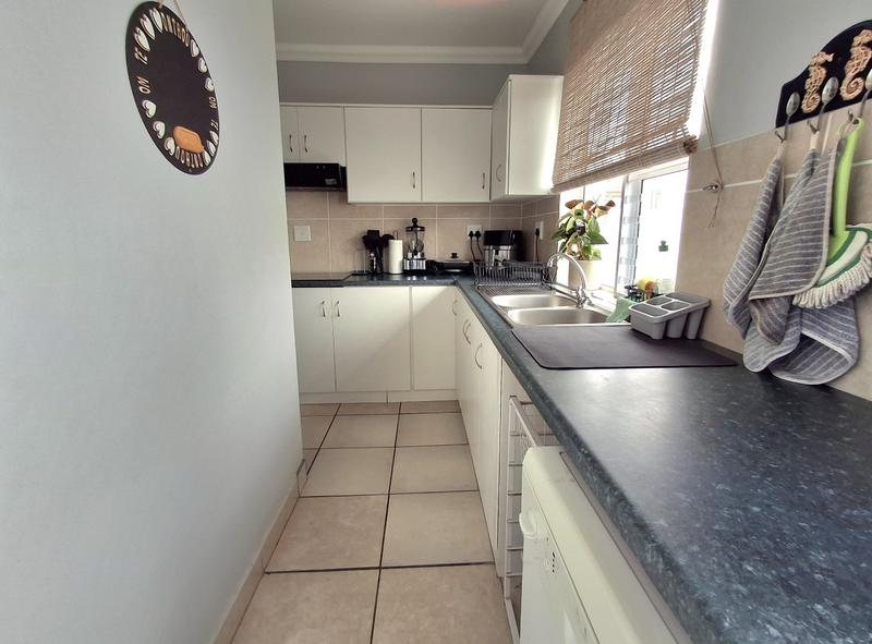 3 Bedroom Property for Sale in Golden Mile Western Cape